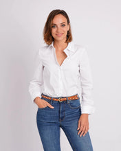 Load image into Gallery viewer, Chloe Vintage Studded Skinny Belt - Cognac