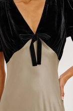 Load image into Gallery viewer, Dory Dress - Mink
