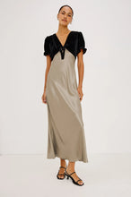 Load image into Gallery viewer, Dory Dress - Mink
