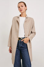 Load image into Gallery viewer, Everest Coat - Oatmeal
