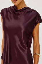 Load image into Gallery viewer, Loretta Top - Wine
