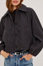 Load image into Gallery viewer, North Jacket - Mulberry Check
