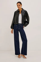 Load image into Gallery viewer, North Jacket - Black
