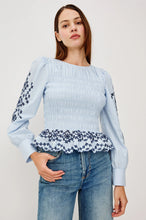 Load image into Gallery viewer, Tabi Top - Blue Bird
