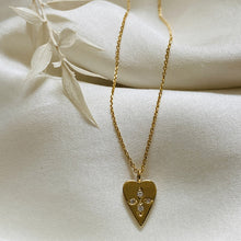 Load image into Gallery viewer, Tiana Heart Necklace
